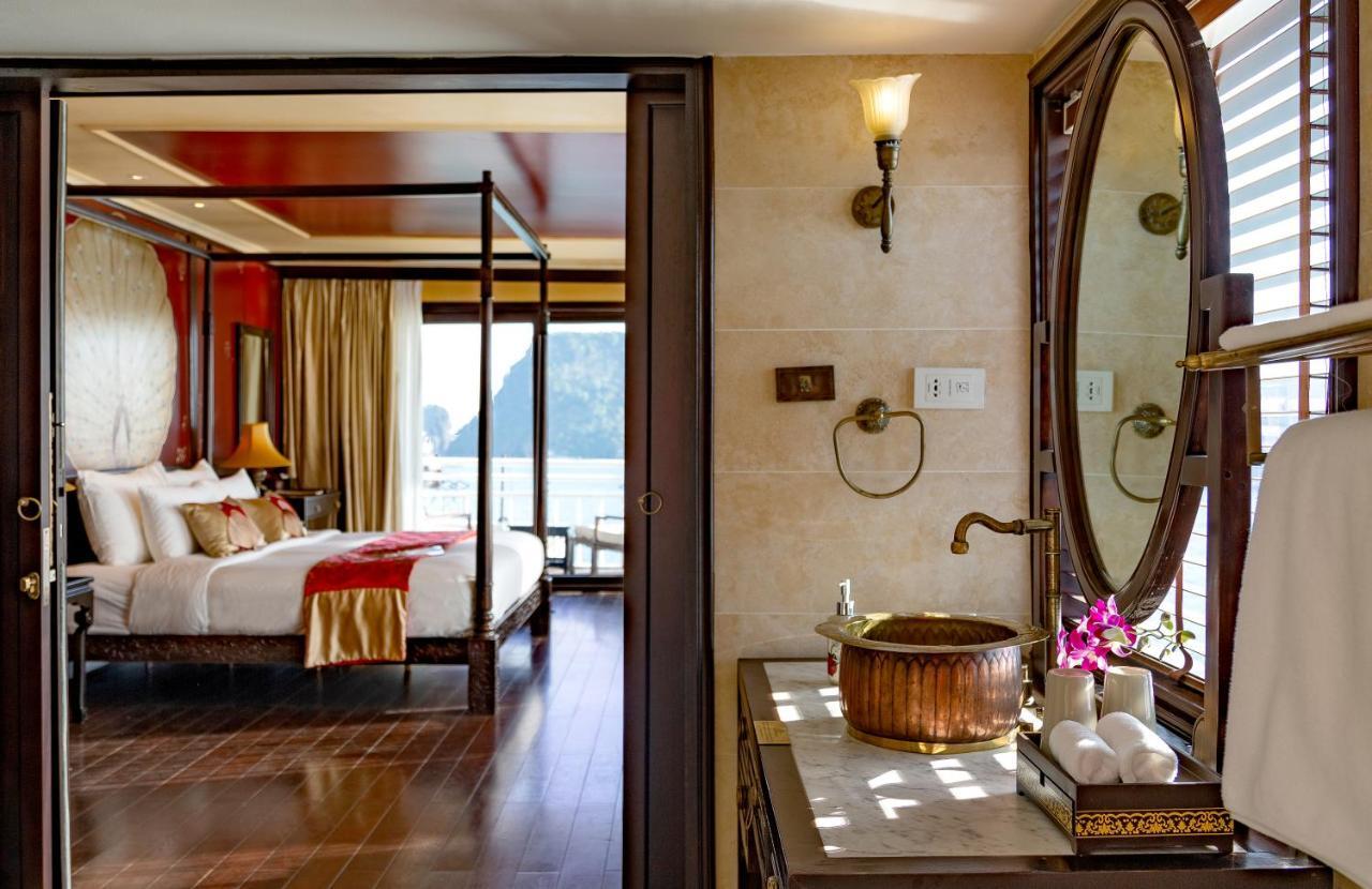 Heritage Line Violet Cruise - Halong Bay & Lan Ha Bay 