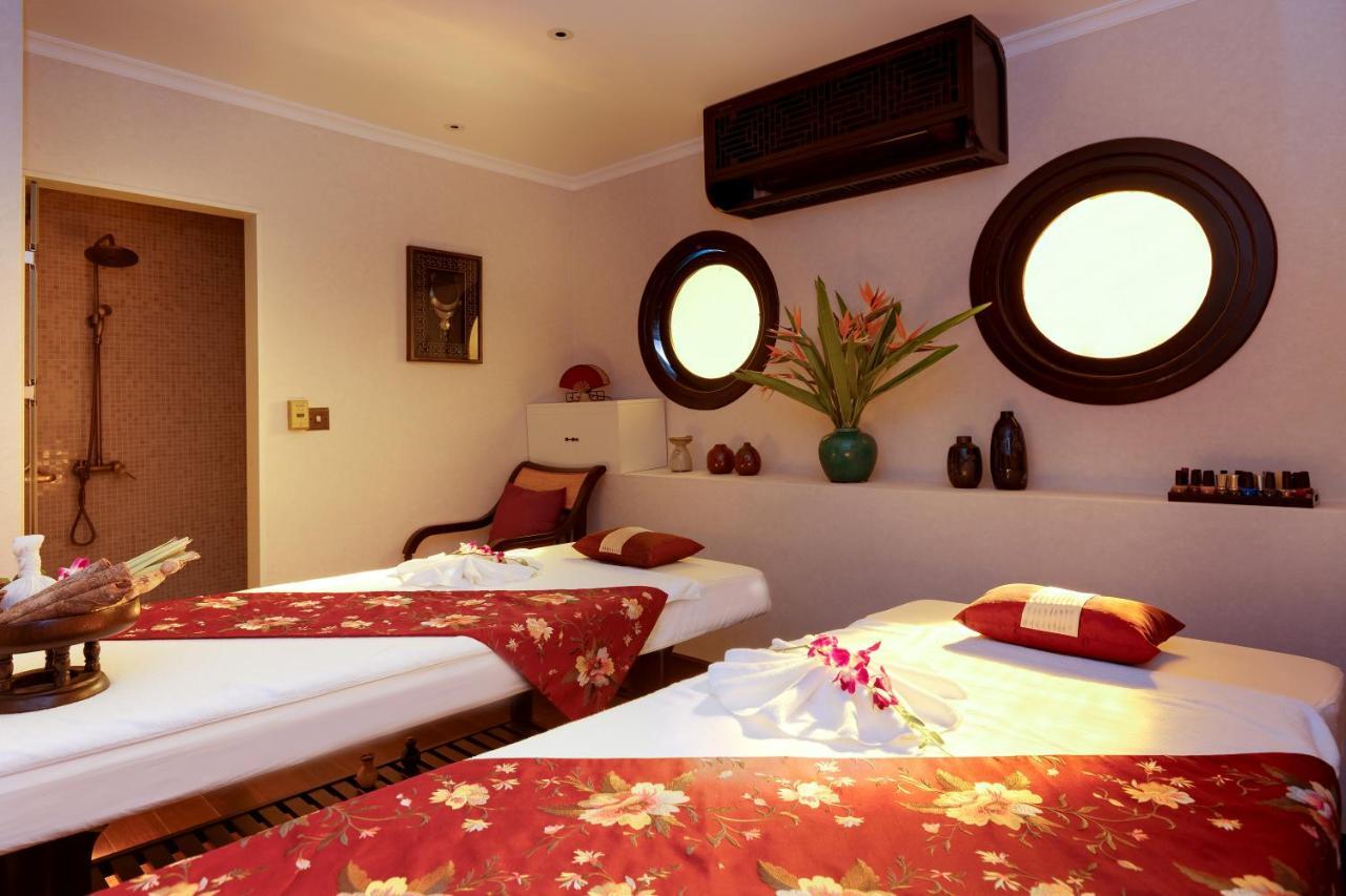  Heritage Line Violet Cruise - Halong Bay & Lan Ha Bay 5*