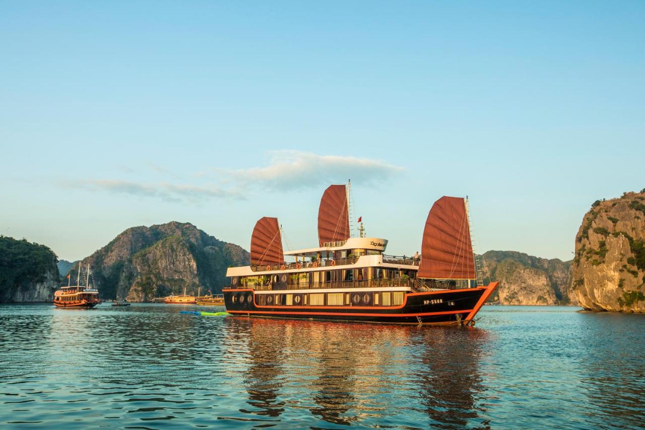 Cozy Boutique Cruise  *