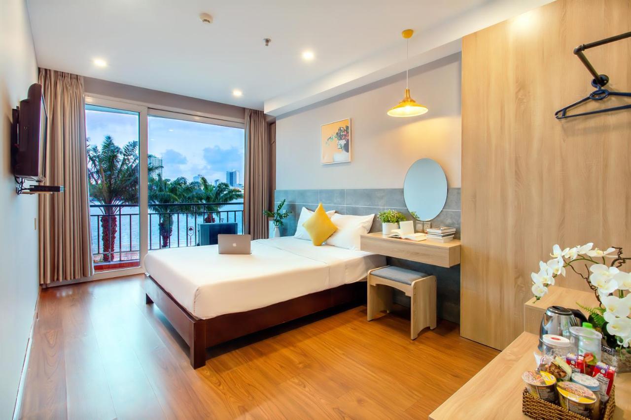 Happy Day Riverside & By Haviland Hotel 3*