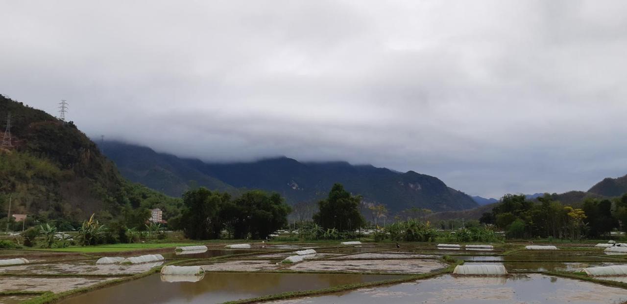 Your * Mai Chau