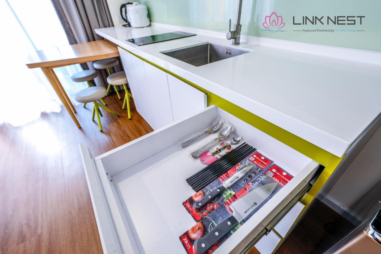 Linknest Ariyana Seaview 4*