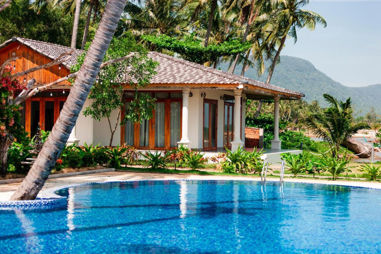 The Pier Khu nghỉ mát 3*