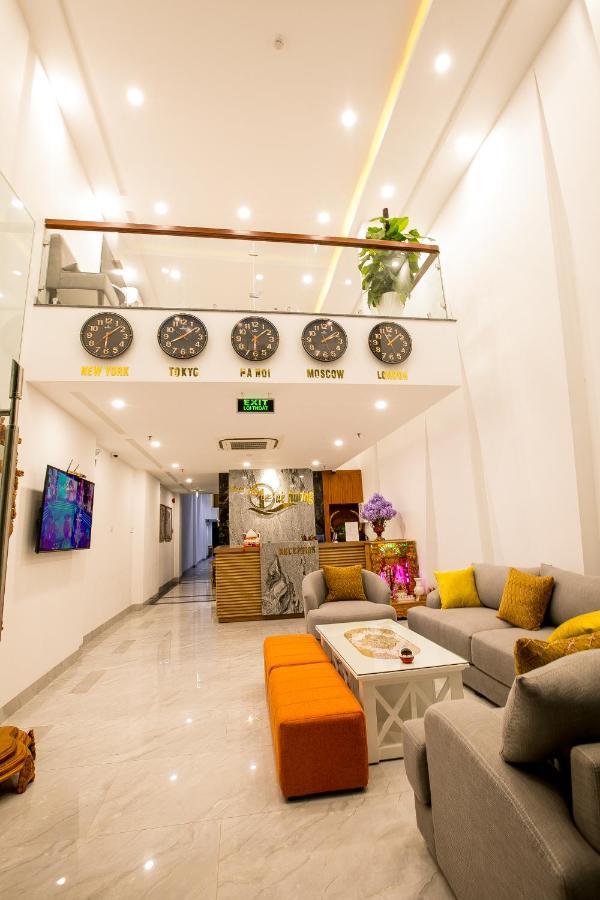 Hotel Que Huong 2*