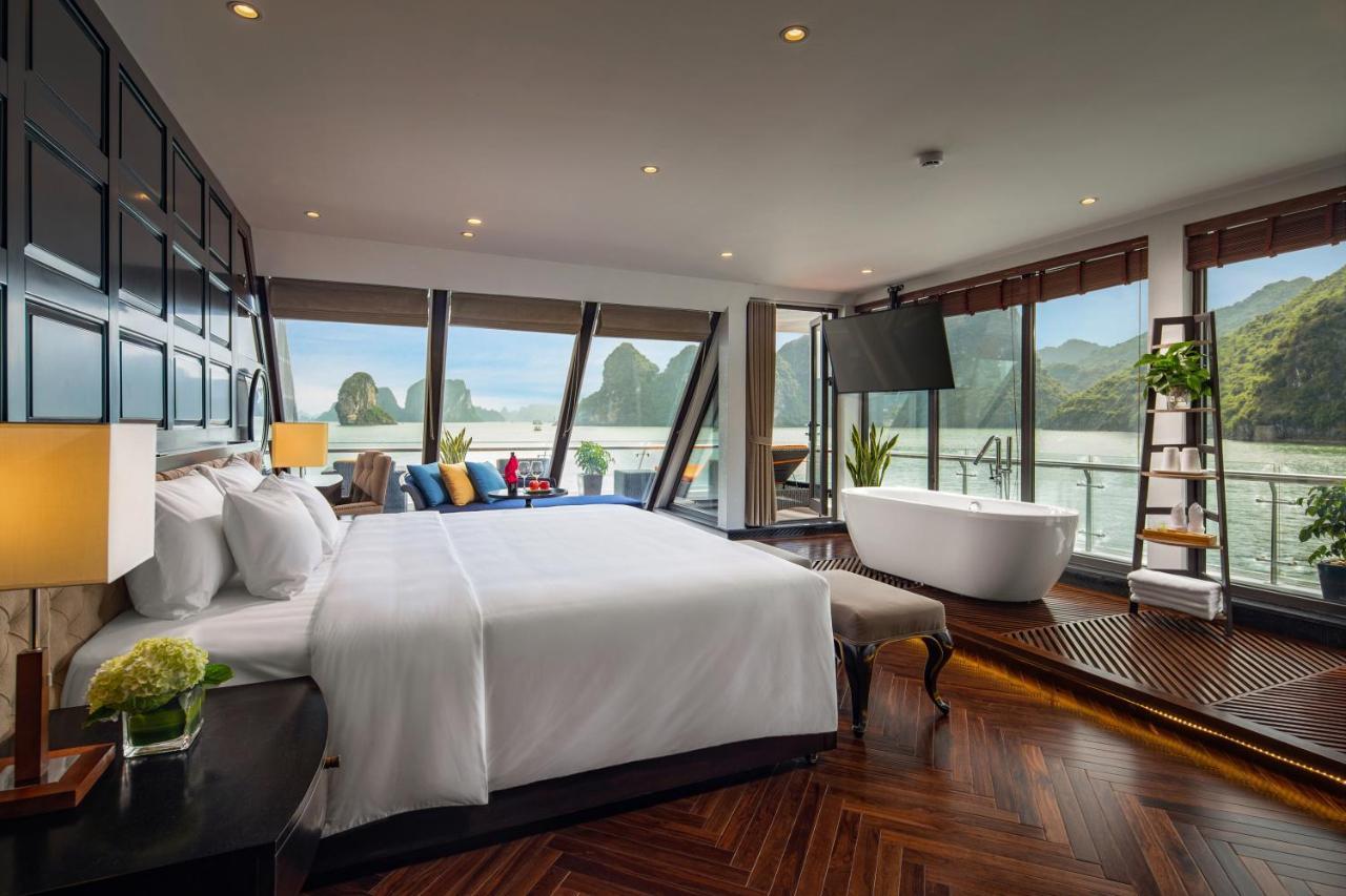 Stellar Of The Seas Cruise  5*