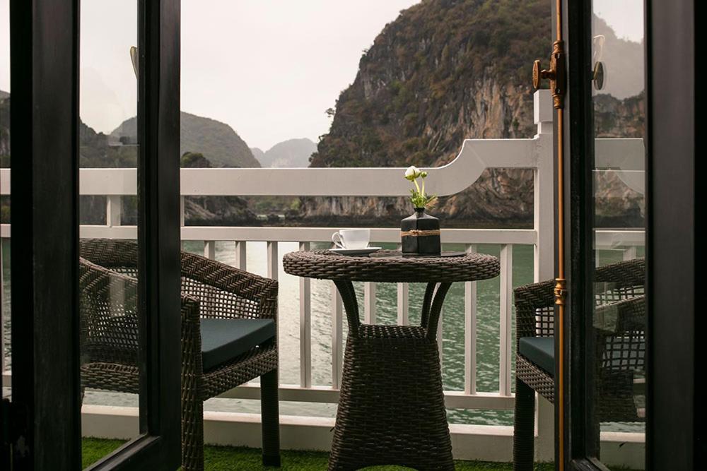 Lapinta Boutique Cruises 4*