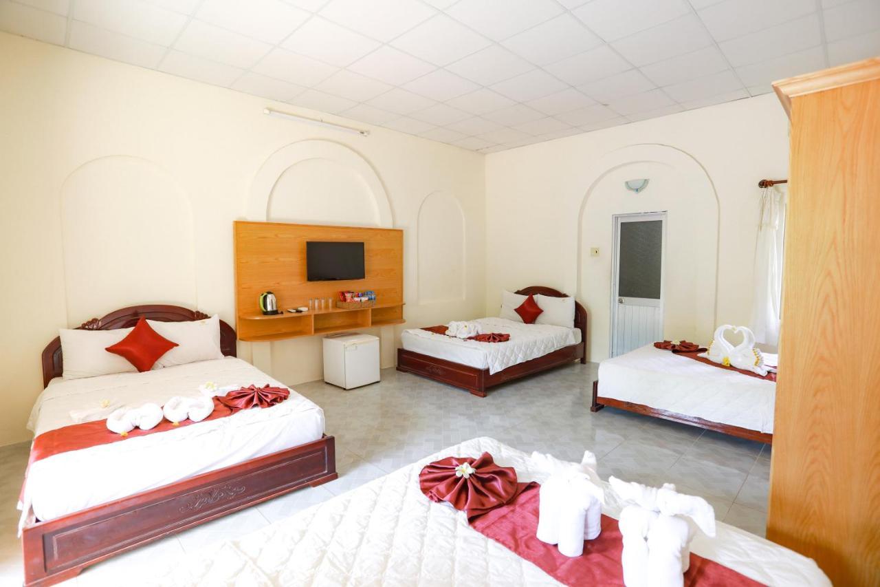 Kega Lighthouse Resort