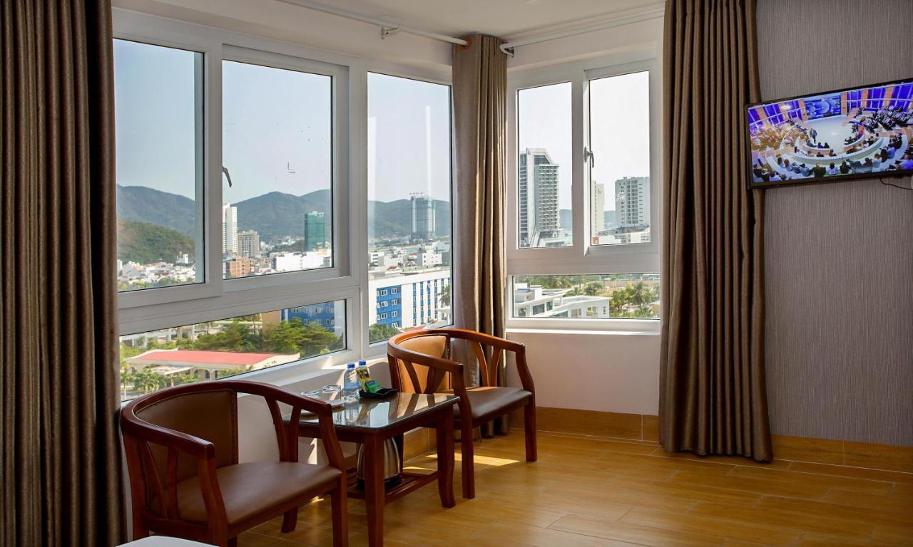 Hotel Canary