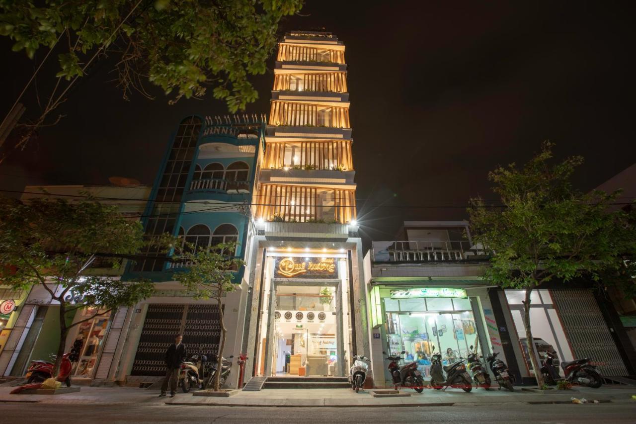 Que Huong Hotel 2*