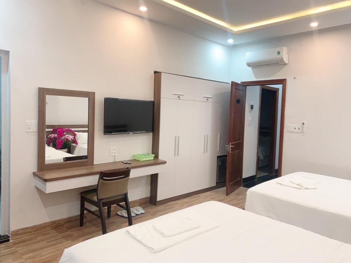 Minh Hoang Hotel *