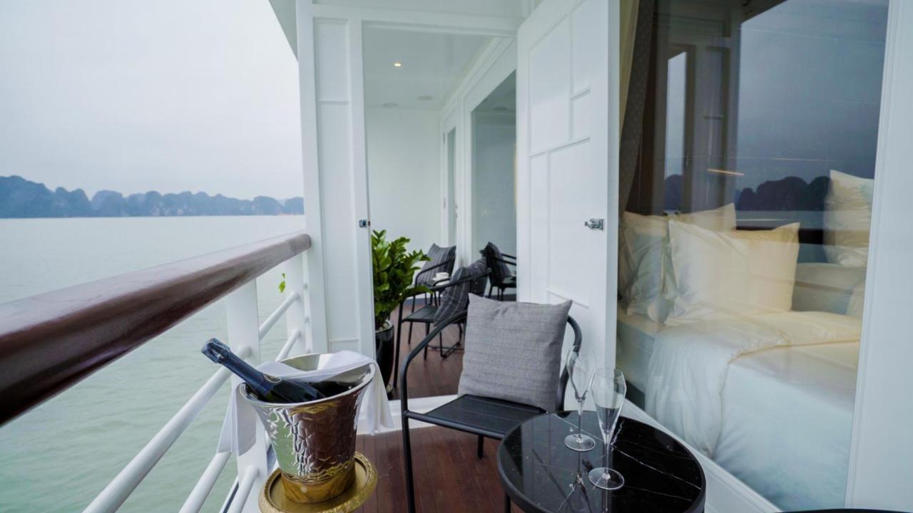 Paradise Grand Cruise - Lan Ha Bay 