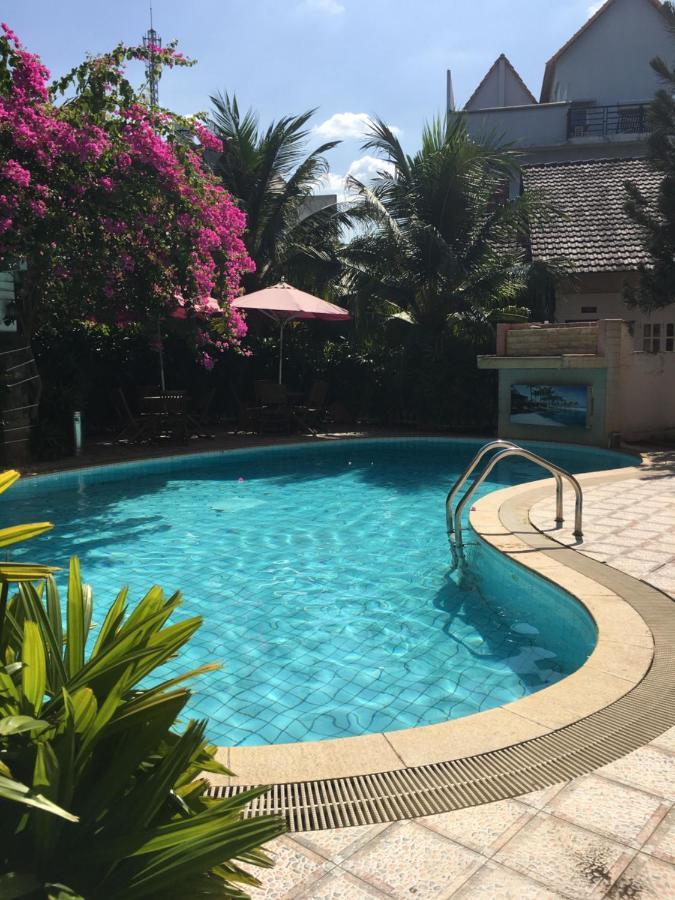Diamond & 2* Bien Hoa