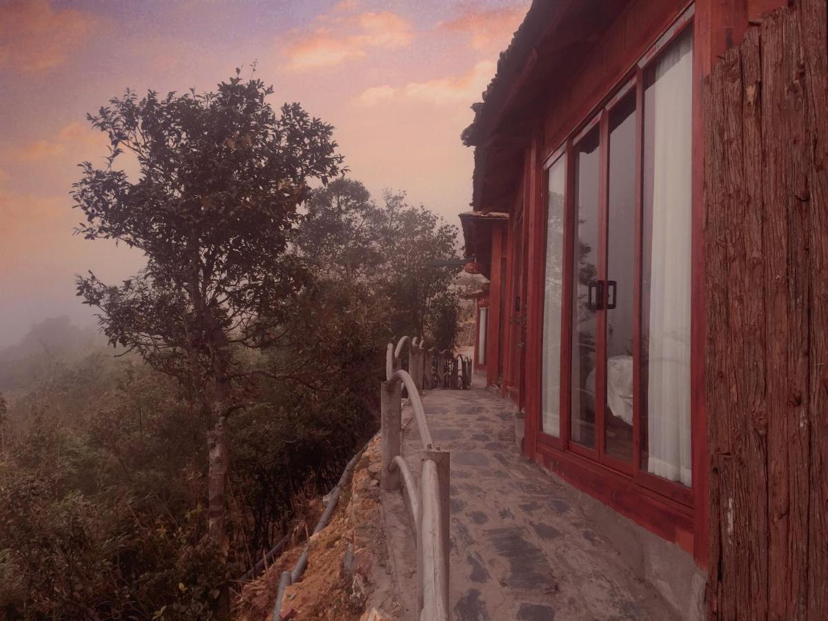 Heaven Gate O Quy Ho Hotel 4*