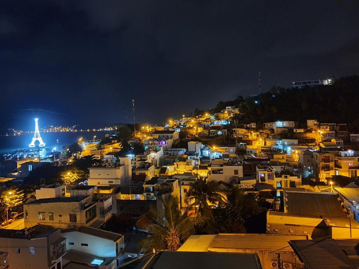 Khach San Cliffhouse 3*