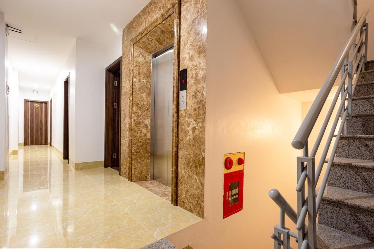 Khách sạn Victoria 3*
