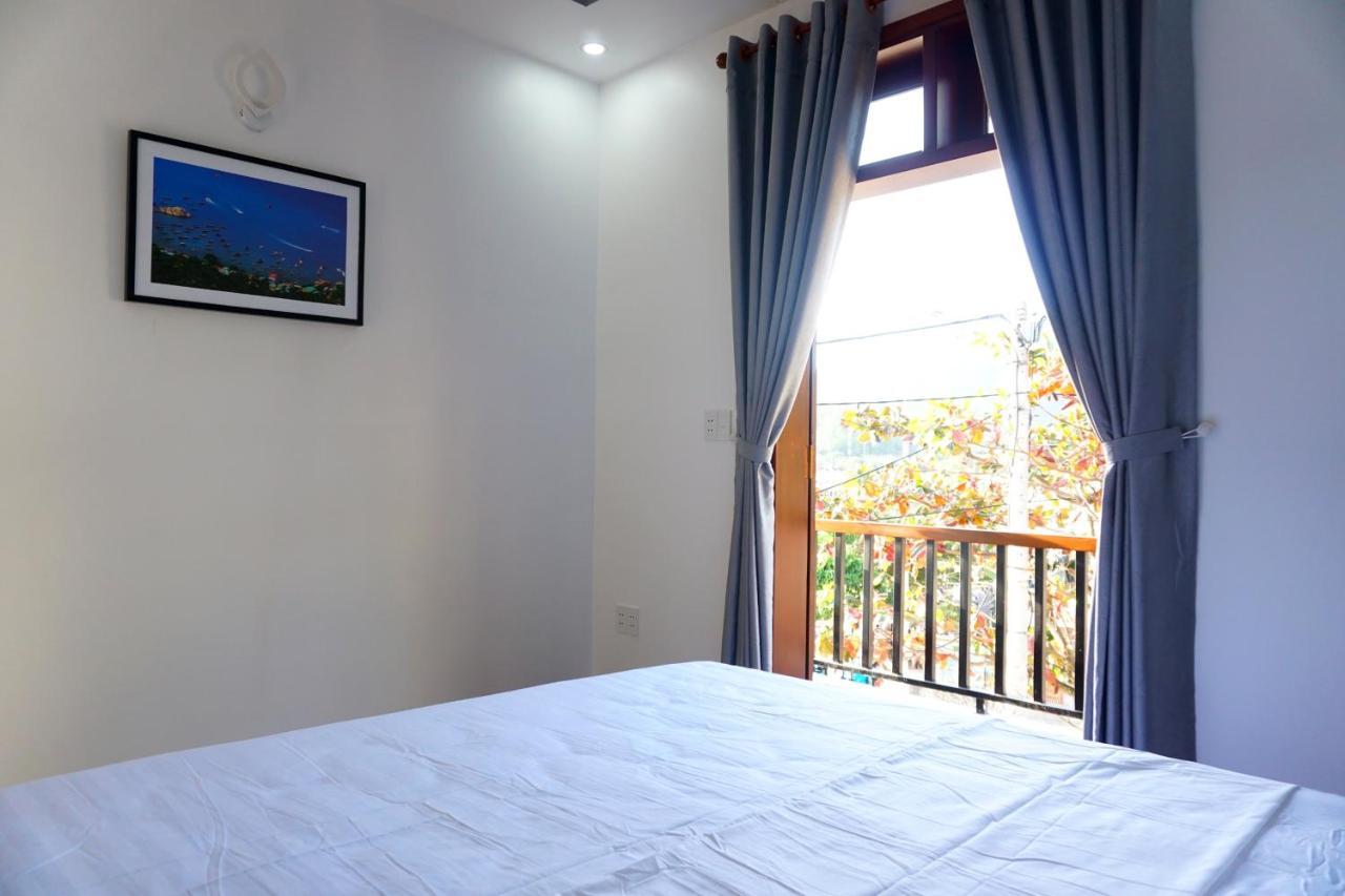 Monkey & Bar Bed & Breakfast