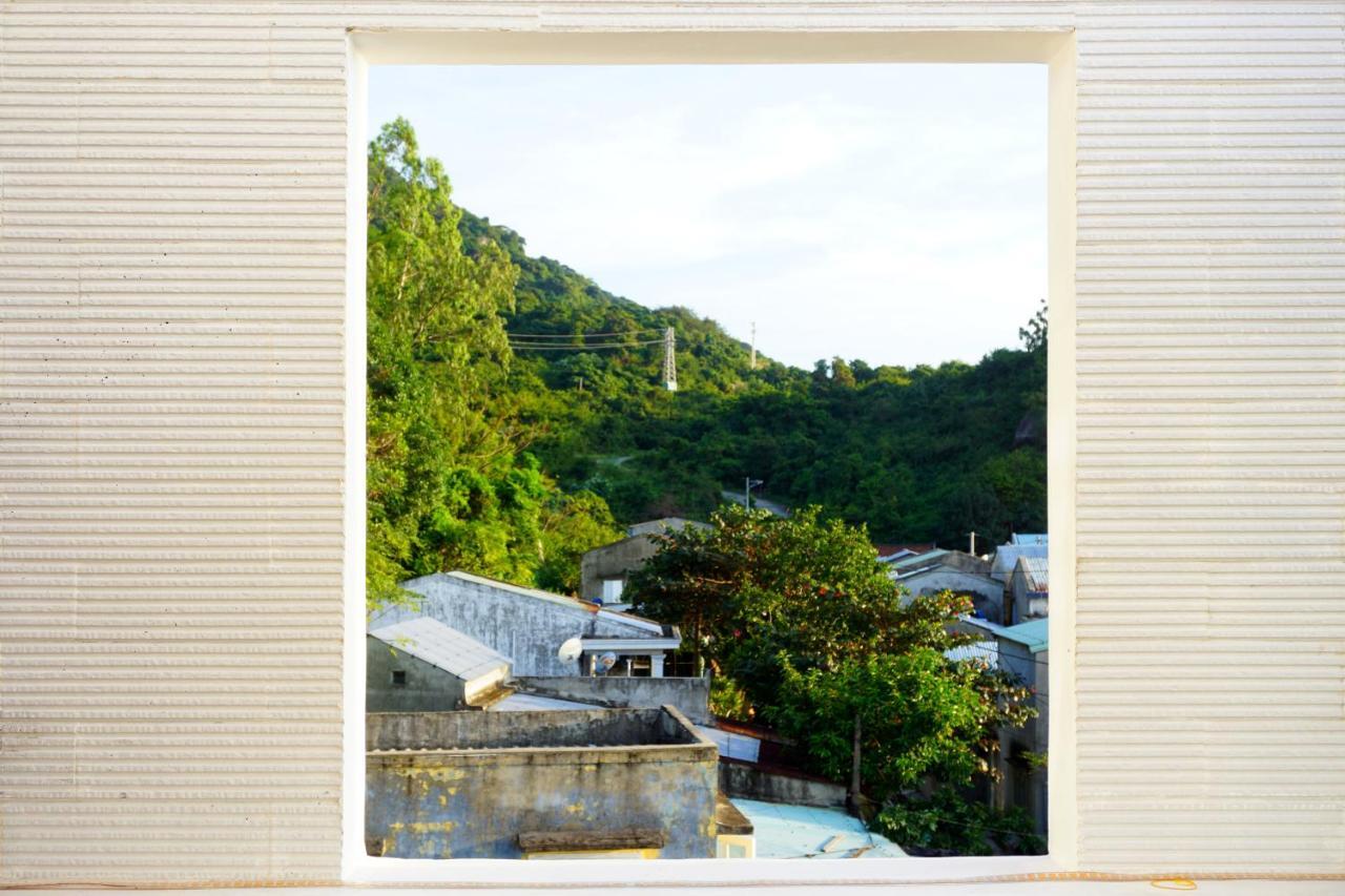 Monkey & Bar Bed & Breakfast