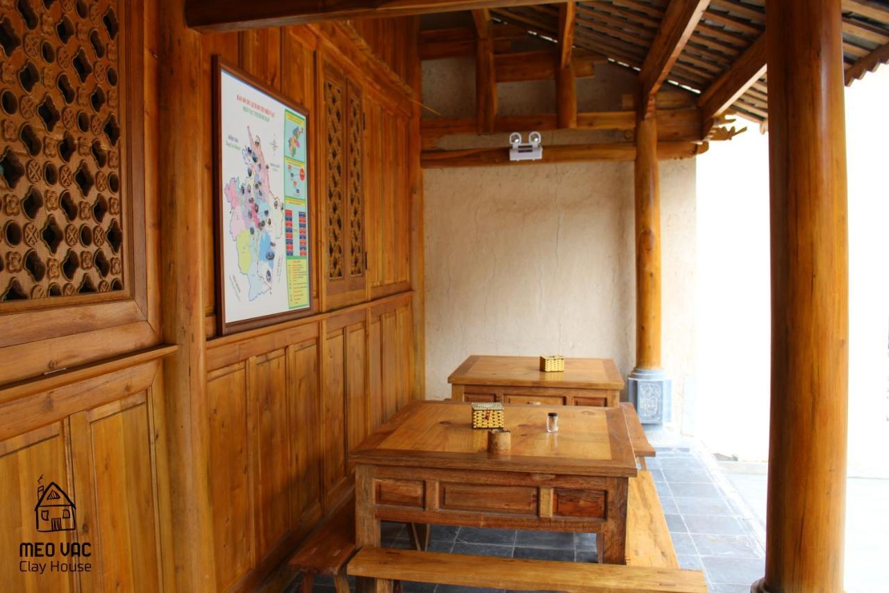Clay House * Meo Vac
