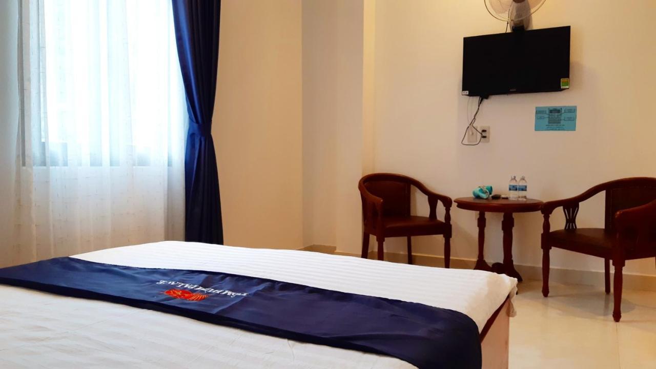Tom Hum Palace 3*