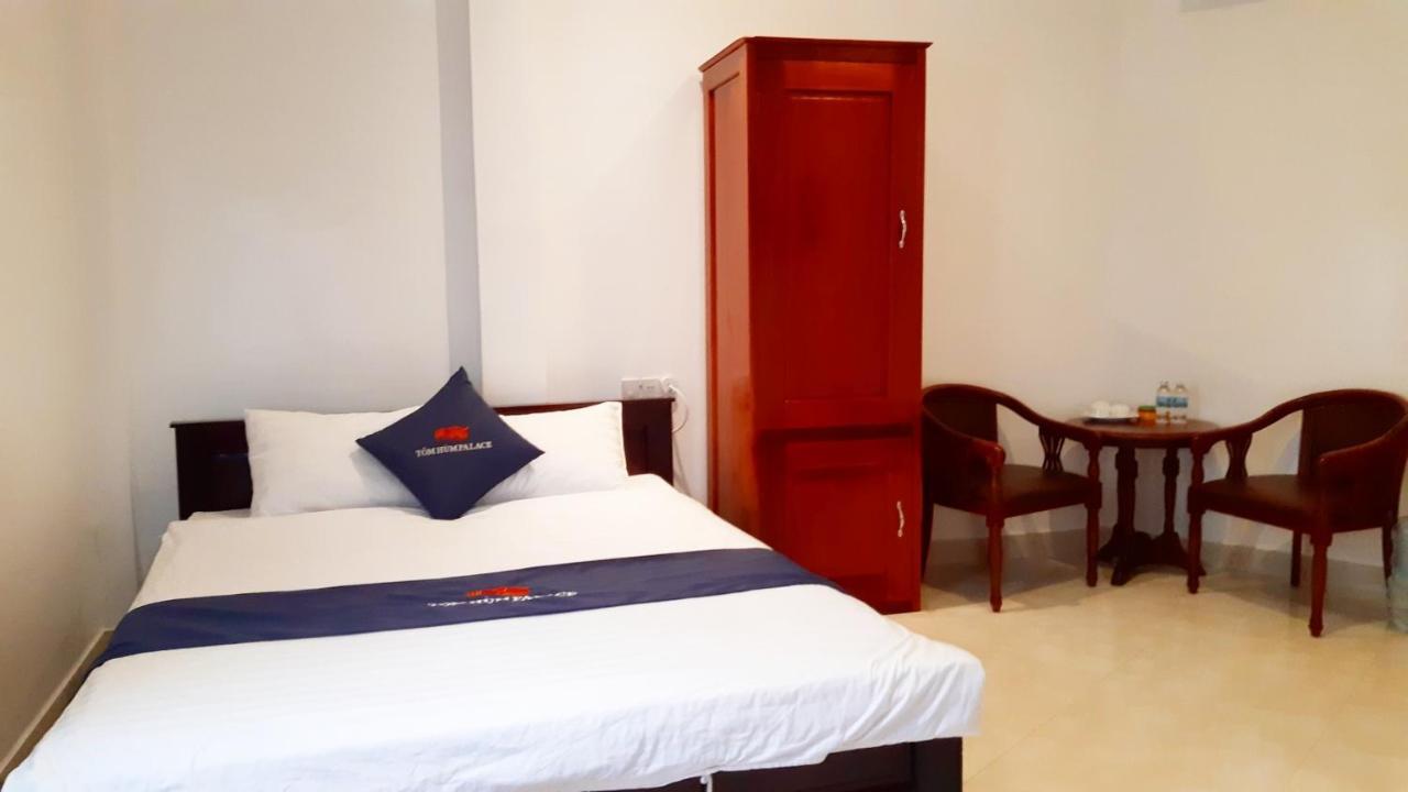 Tom Hum Palace Cam Ranh