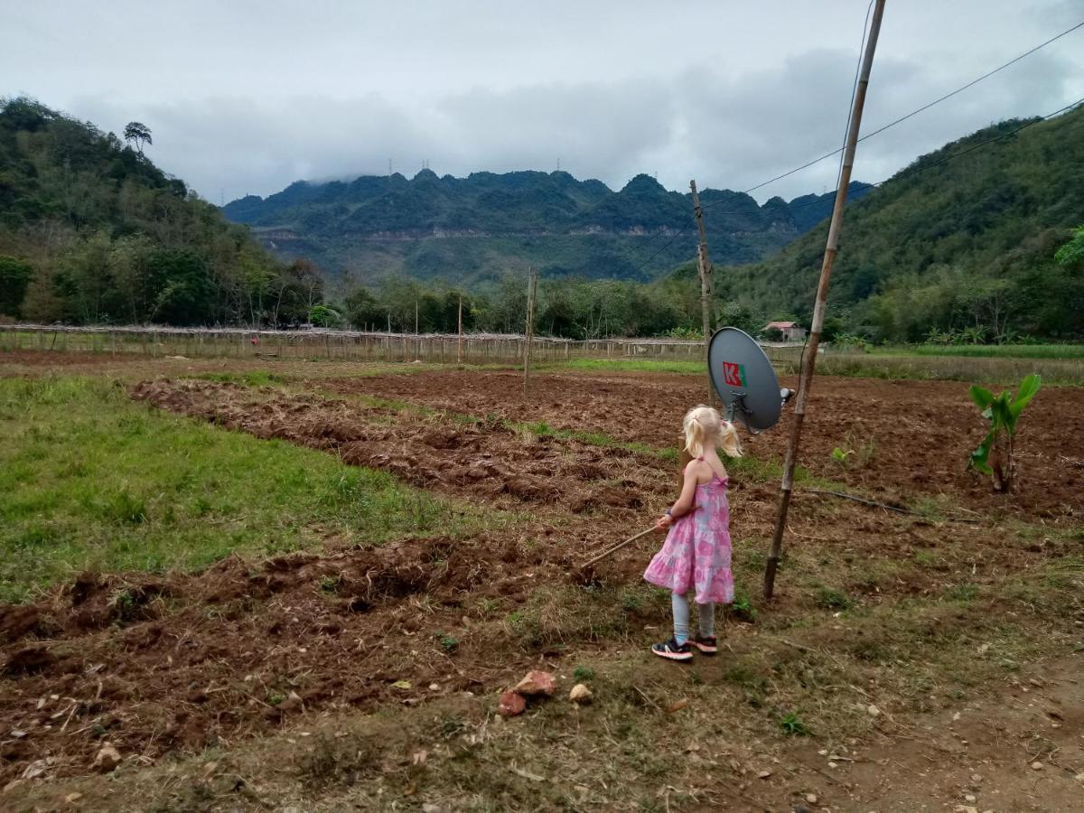Truong Huy * Mai Châu