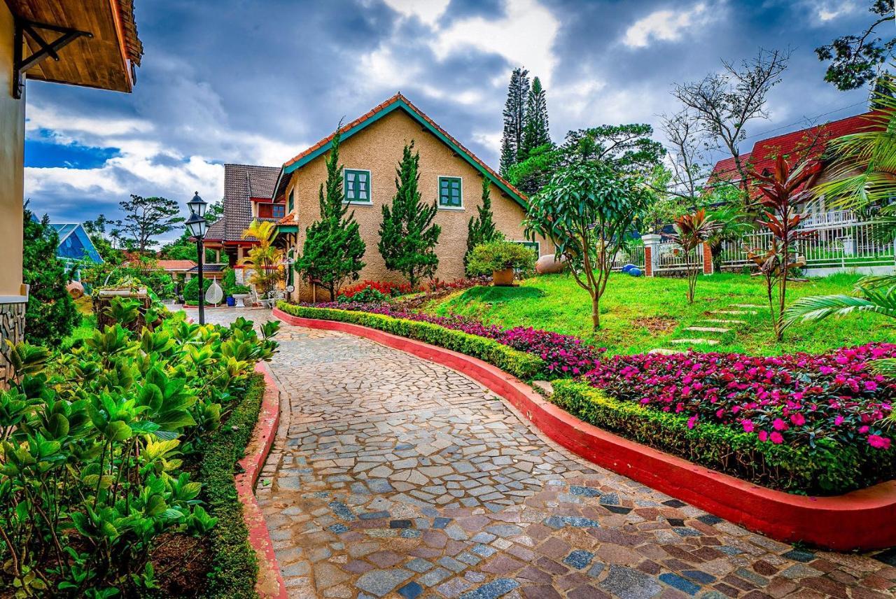Tea Resort
