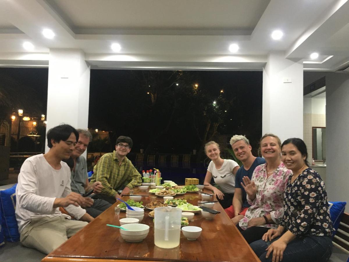 Elizabeth Tam Coc 2* Ninh Binh