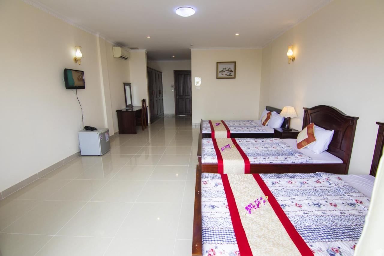 Minh Dam Hotel 3*