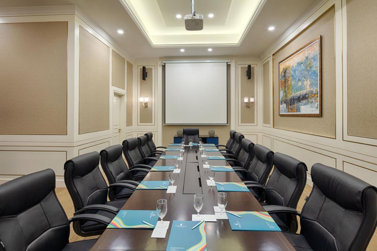 Vinpearl Condotel Beachfront Khách sạn