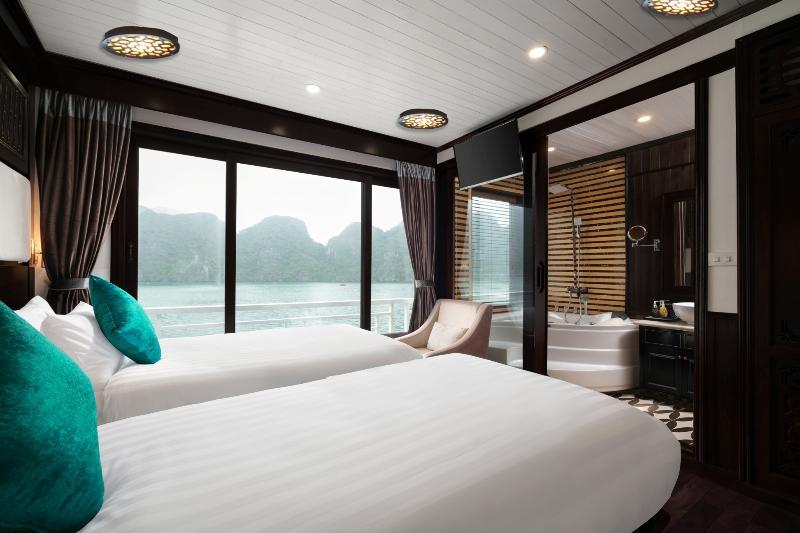  Du Thuyền Alisa 5*