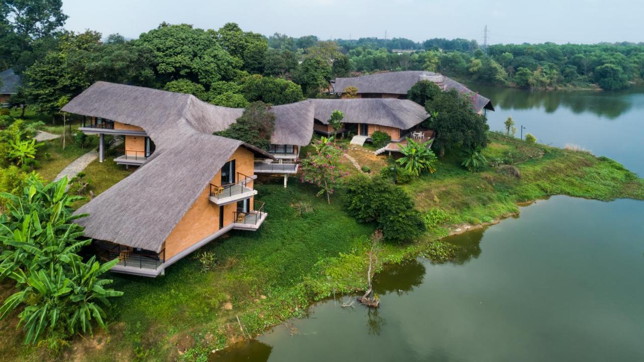 Tomodachi Retreat - Lang Mit Hotel *