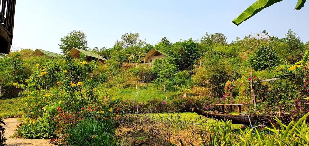 Lak Tented Camp Lien Son