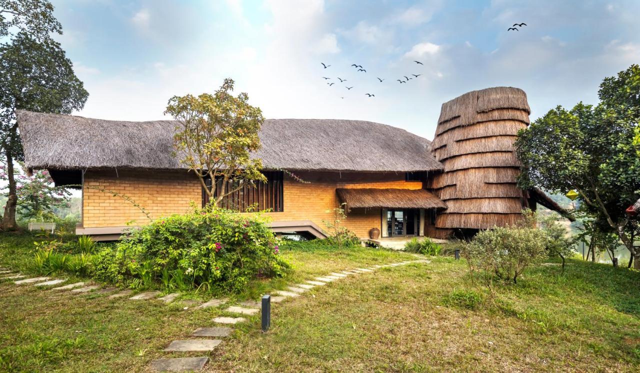 Hotel Tomodachi Retreat - Lang Mit *