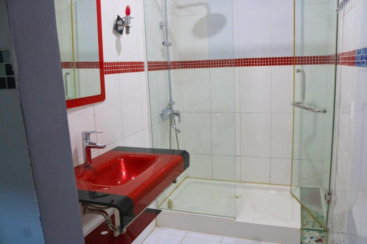 Ba Sao Love hotel Phuoc Dong