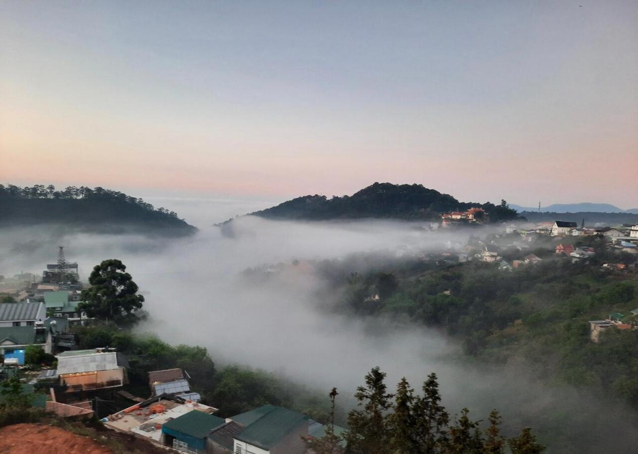 Nang's & Coffee * Da Lat