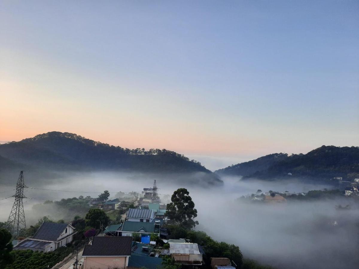 Nang's & Coffee Hotel Da Lat