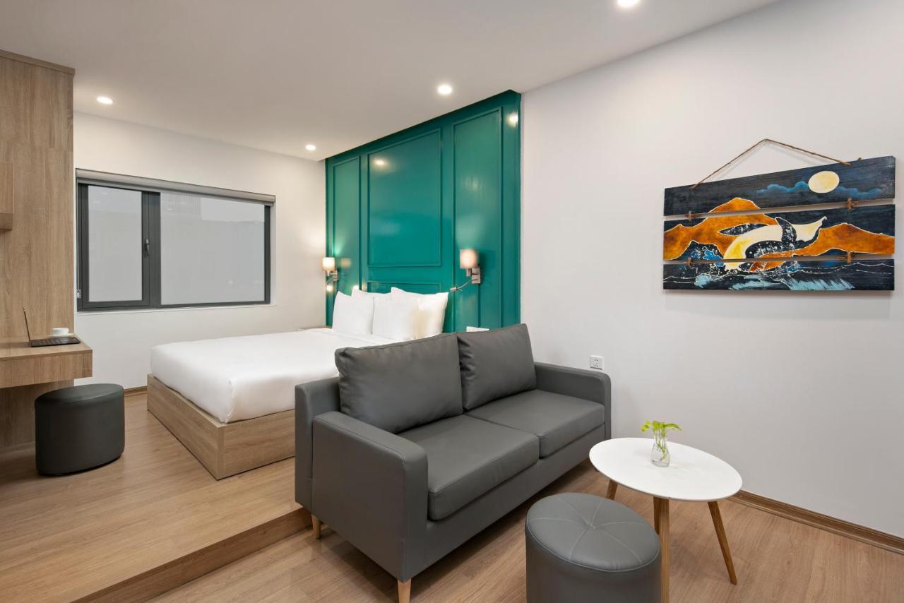 Dolphin And 3* Đà Nẵng