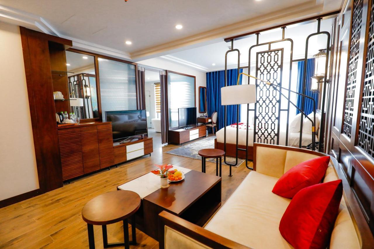 Hotel Grand Phoenix 5*