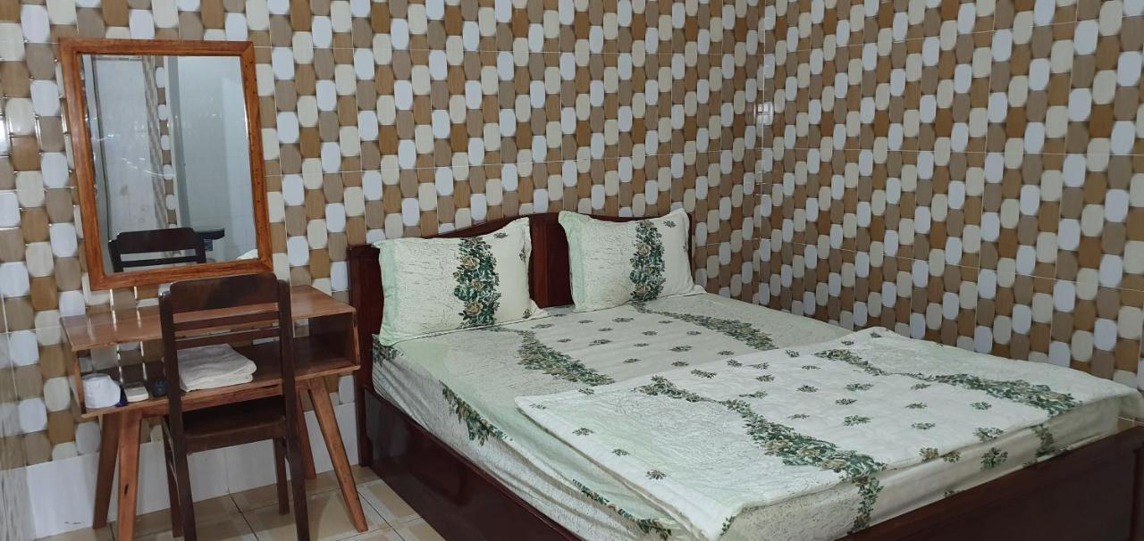 Hotel Nha Nghi Viet Nga Ha Tien