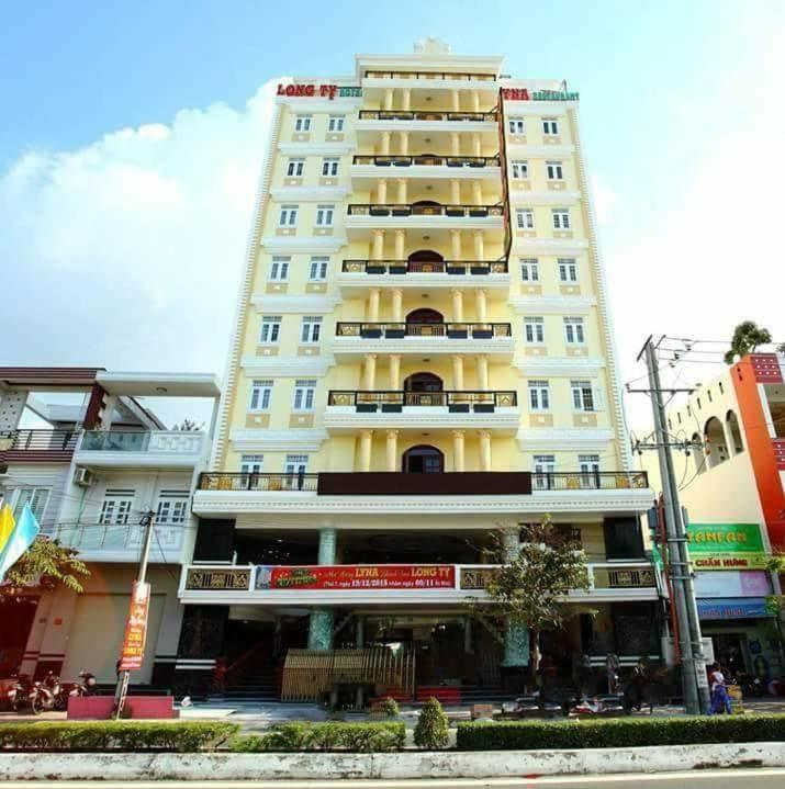 Khách sạn Long Tỵ