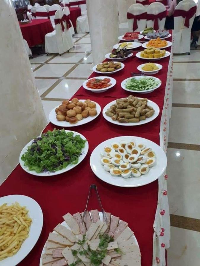 Long Tỵ Khách sạn