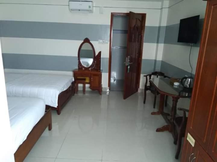 Long Tỵ Ca Mau