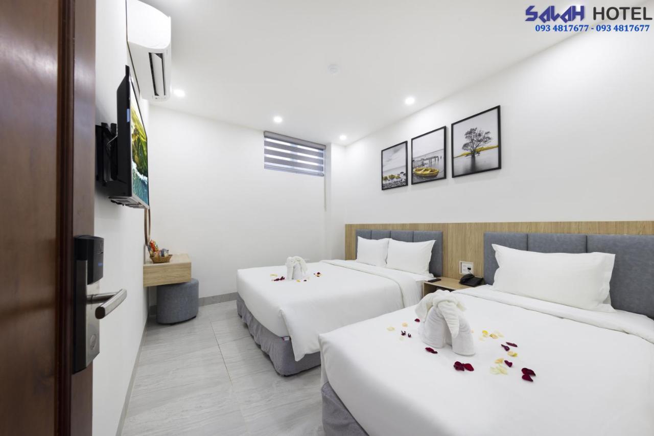Salah Hotel *