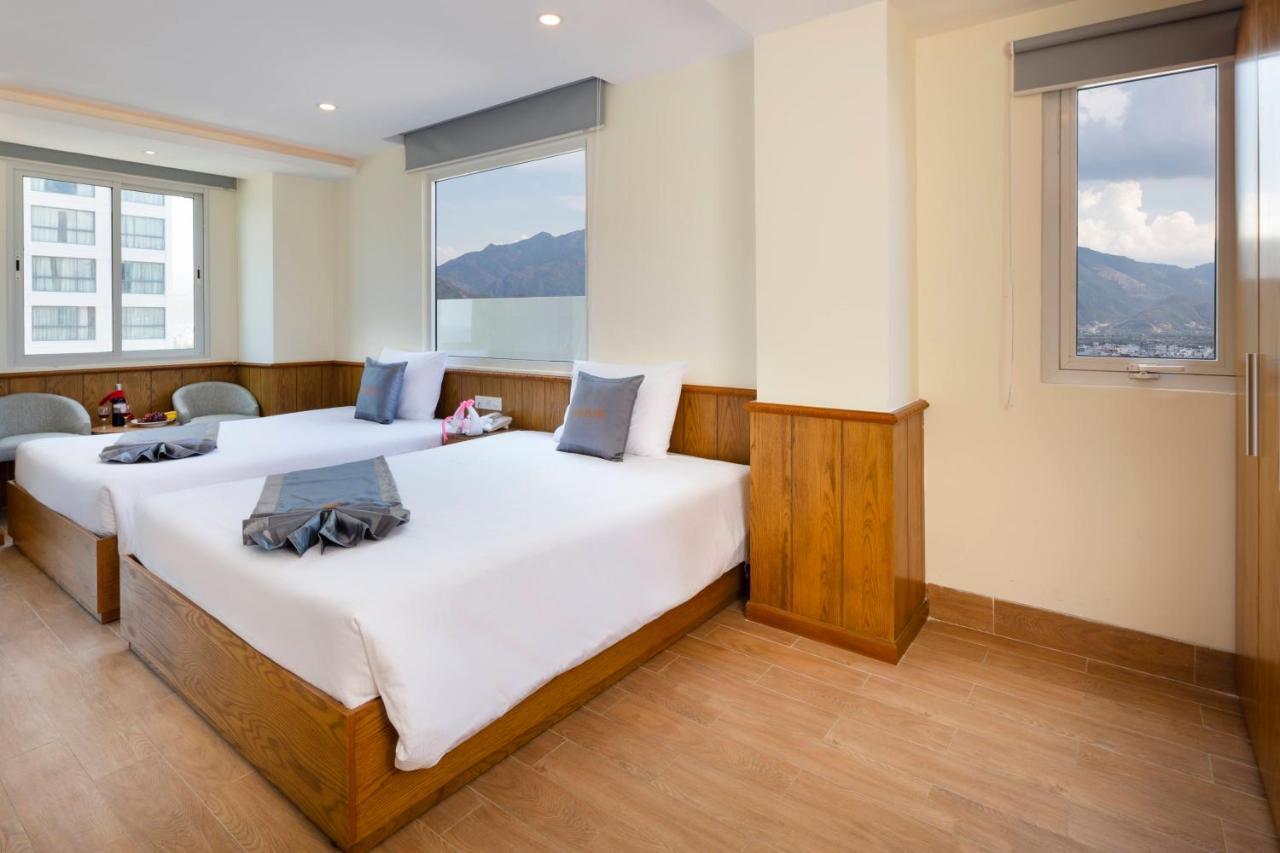 Hotel Glory 3*