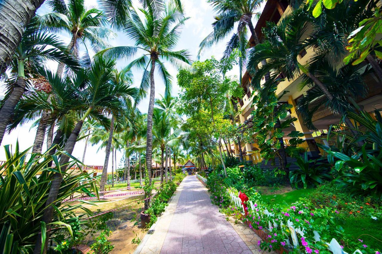 Hon Rom Central Beach Resort 3* Mui Ne