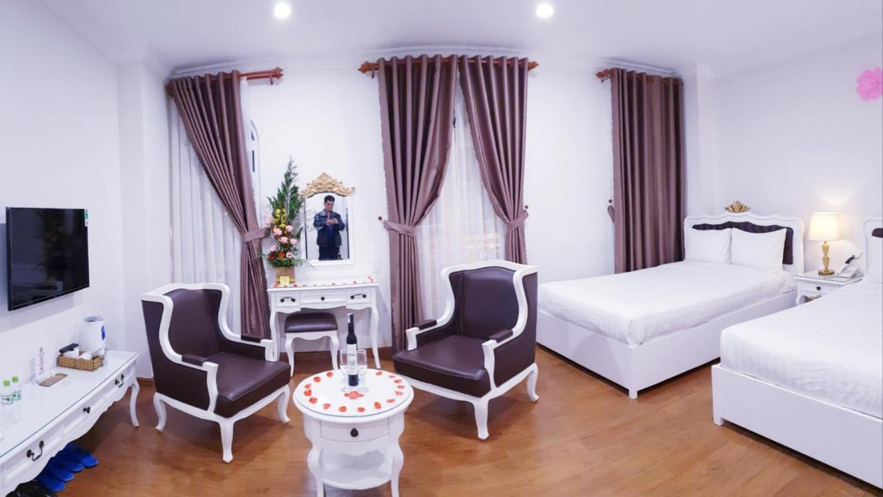 Carita Hotel 2*