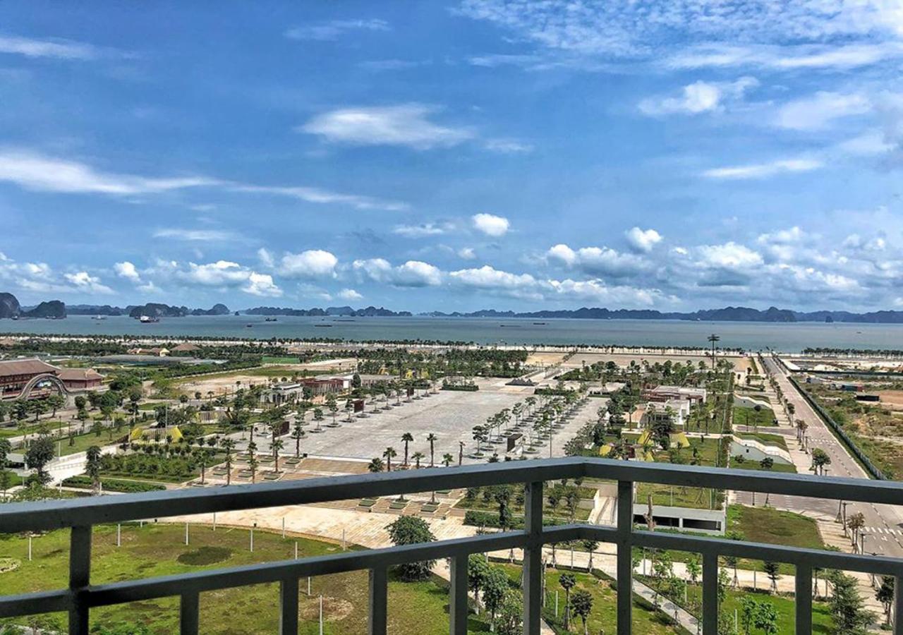Novotel Bay Hotel