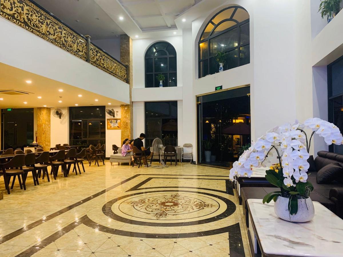 Biển Xanh, Biển Hải Tiến Khách sạn