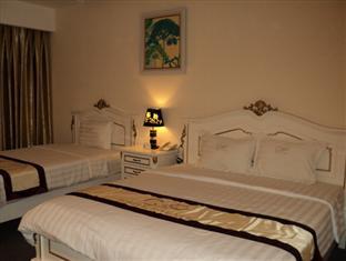 Hotel White 3*