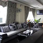 New Day Hotel